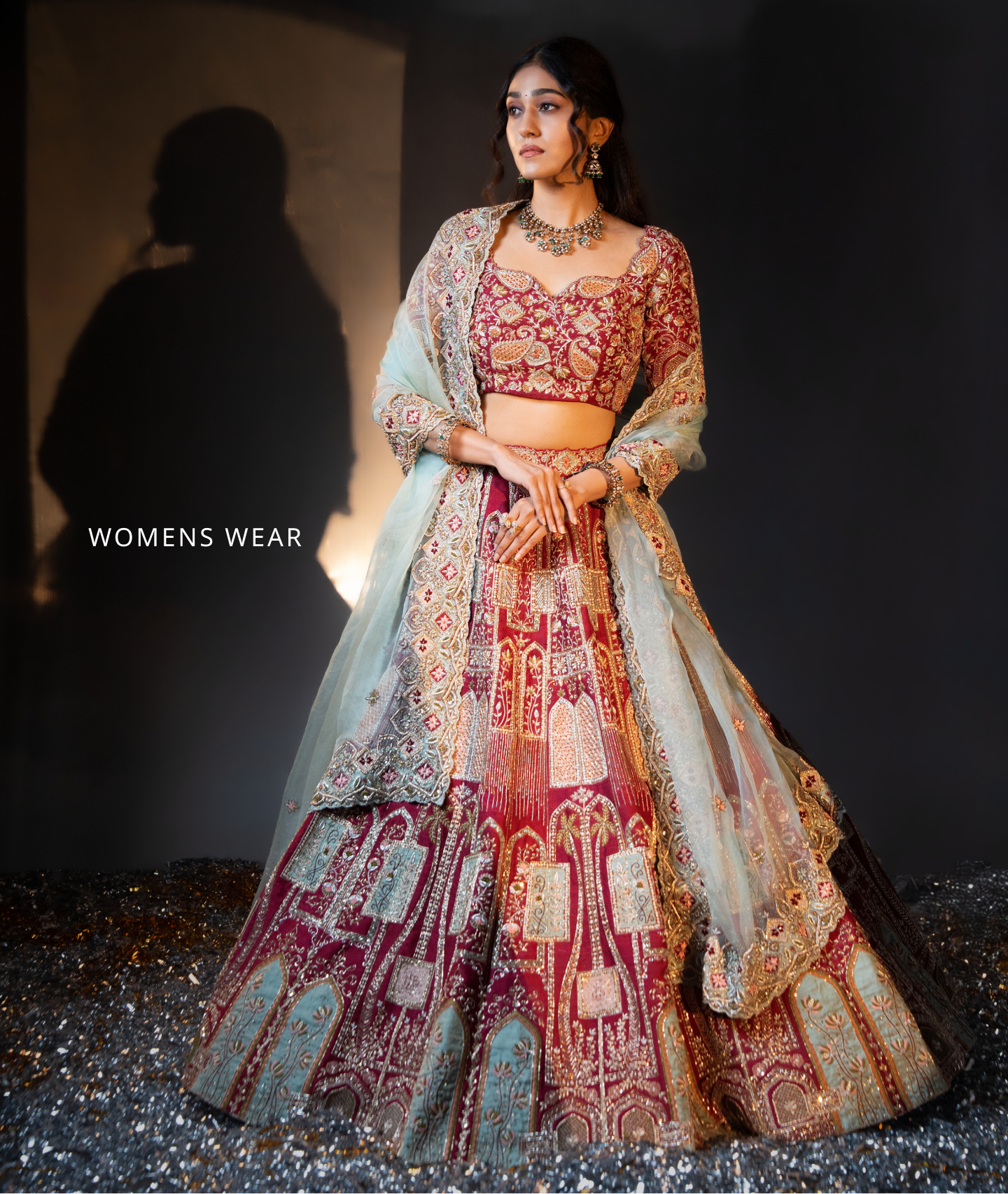 WOMENSWEAR